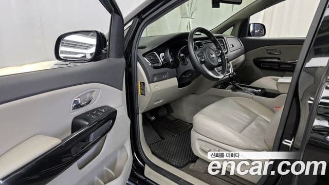 Kia All New Carnival Prestige, 2016 10