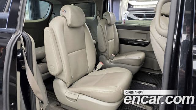 Kia All New Carnival Prestige, 2016 12