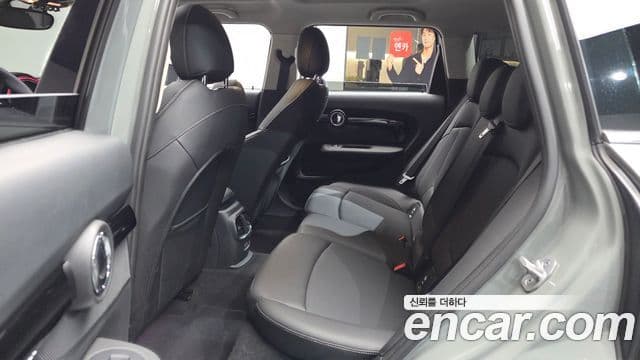 Mini Cooper 클럽맨 2세대, 2021 12