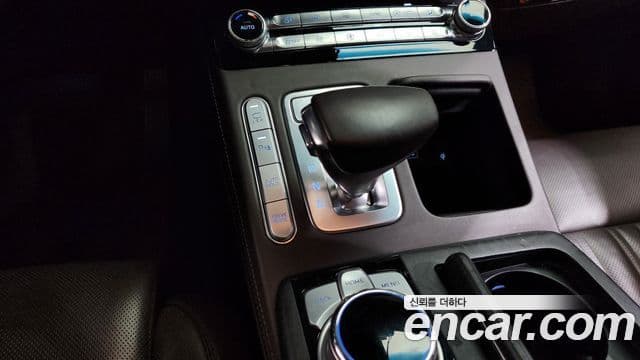 Genesis G90 Prestige, 2019 9