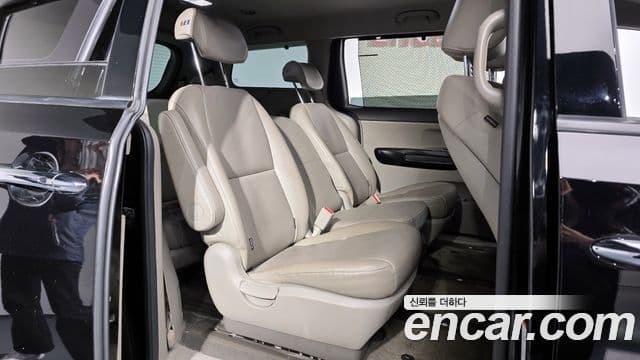Kia All New Carnival Prestige, 2017 12