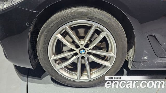 BMW 5시리즈 (G30) 520d M Sport Plus, 2017 все фото