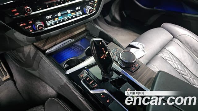 BMW 5시리즈 (G30) 520d M Sport Plus, 2017 9