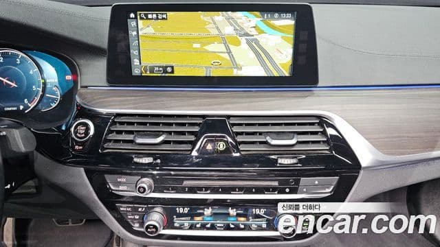 BMW 5시리즈 (G30) 520d M Sport Plus, 2017 14