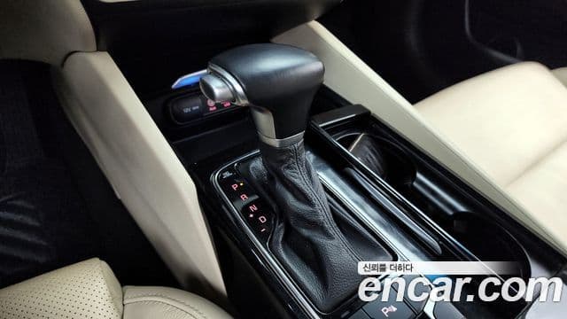 Kia All New K7 Prestige, 2016 9