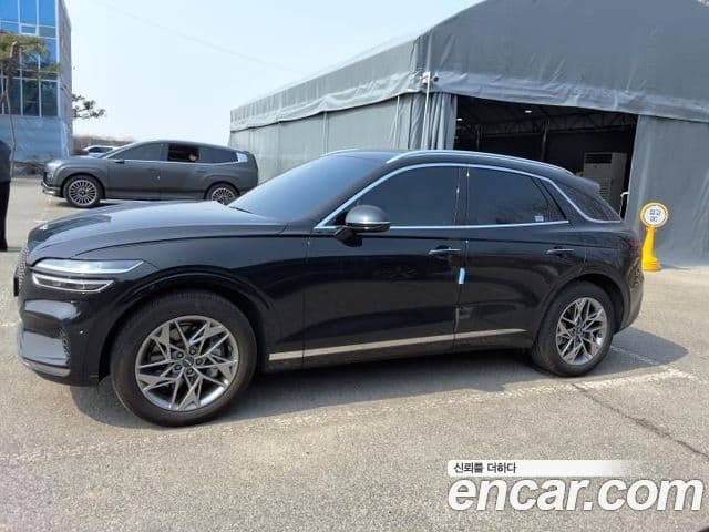 Genesis GV70, 2024 3