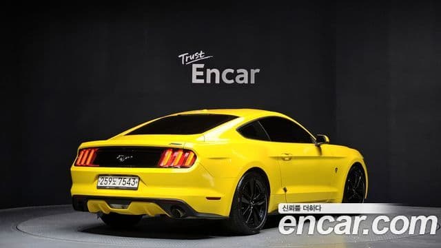 Ford Mustang купе, 2017 2