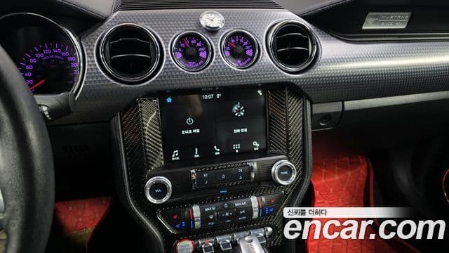 Ford Mustang купе, 2017 14