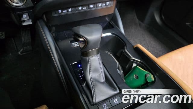 Lexus ES300h 7세대 Luxury Plus, 2023 9