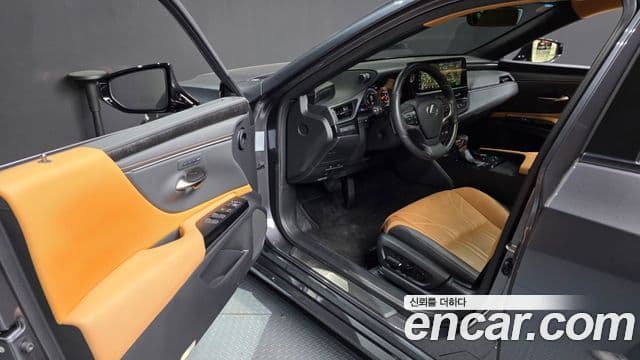 Lexus ES300h 7세대 Luxury Plus, 2023 10