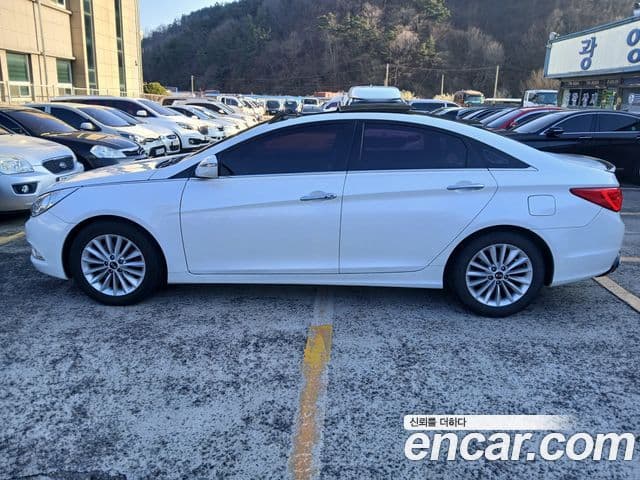 Hyundai Sonata The / новый 브릴리언트 LPI Modern(для людей с инвалидностью), 2013 2