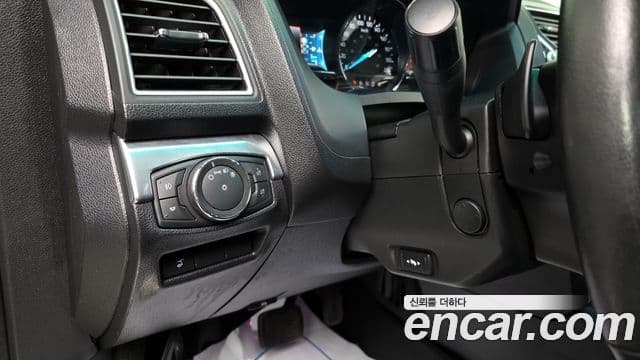 Ford Explorer 5세대, 2016 13