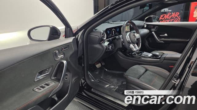 Mercedes-Benz A-класс W177 AMG A35 4MATIC седан, 2022 10