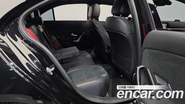 Mercedes-Benz A-класс W177 AMG A35 4MATIC седан, 2022 12