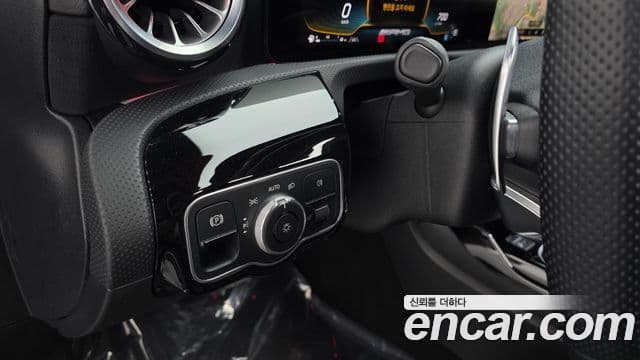 Mercedes-Benz A-класс W177 AMG A35 4MATIC седан, 2022 14