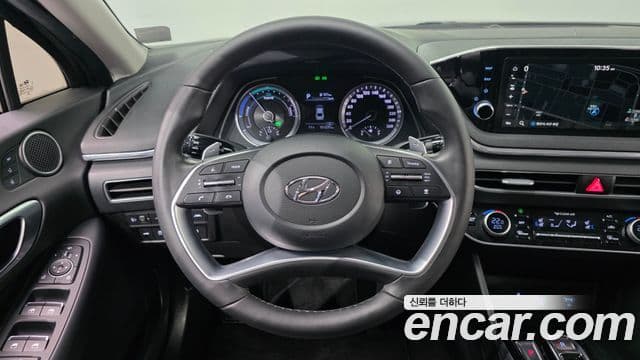 Hyundai Sonata гибрид (DN8) Family, 2021 13