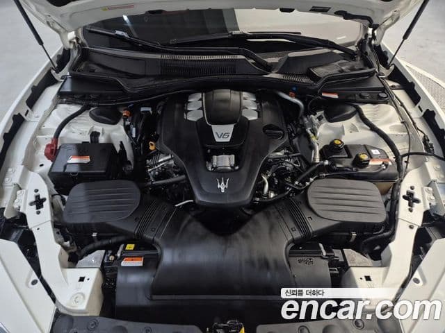 Maserati 기블리 3세대, 2021 все фото