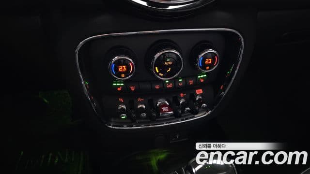 Mini Cooper 클럽맨 2세대, 2020 17