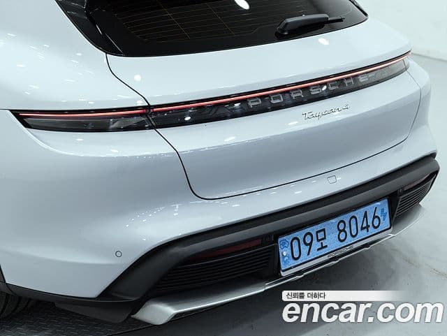 Porsche 타이칸 4 Cross Turismo, 2024 12