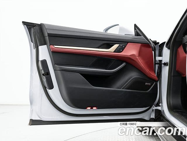 Porsche 타이칸 4 Cross Turismo, 2024 16