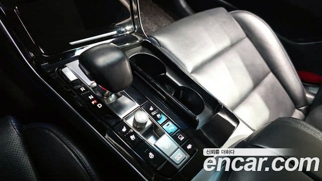 Kia K7 Premier гибрид Noblesse, 2020 9