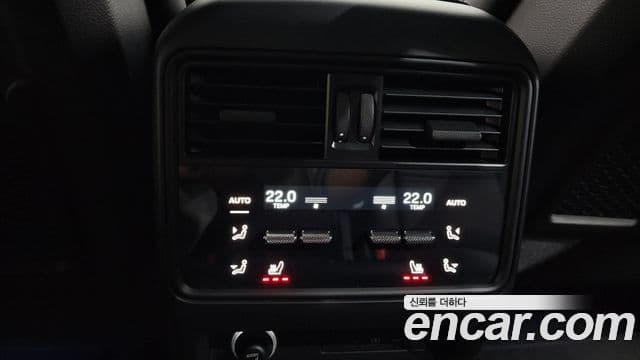 Porsche Cayenne (PO536) 3.0 купе, 2024 19