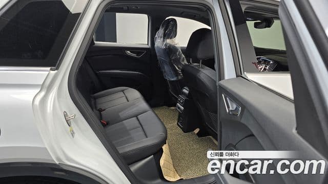 Audi Q4 e-Tron (F4) Premium, 2025 12