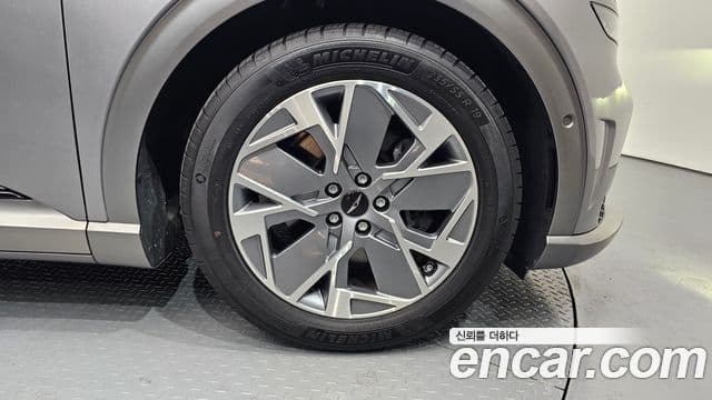 Genesis GV60 Standard, 2022 все фото