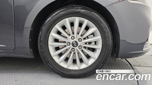 Kia All New K7 3.0 LPI Luxury (арендный автомобиль), 2017 все фото