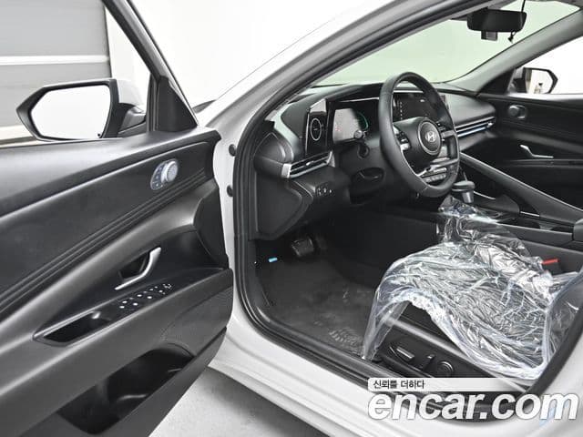 Hyundai The / новый New Avante гибрид (CN7) Modern, 2024 11