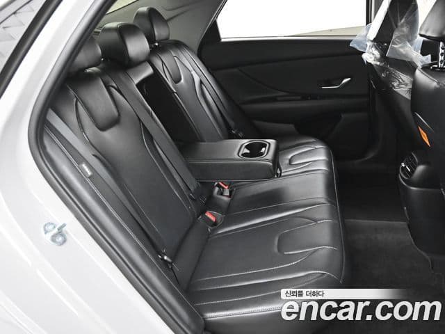 Hyundai The / новый New Avante гибрид (CN7) Modern, 2024 12