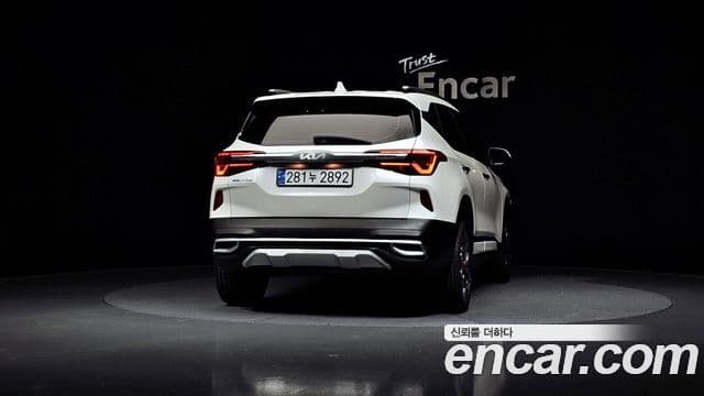 Kia Seltos Signature, 2023 4