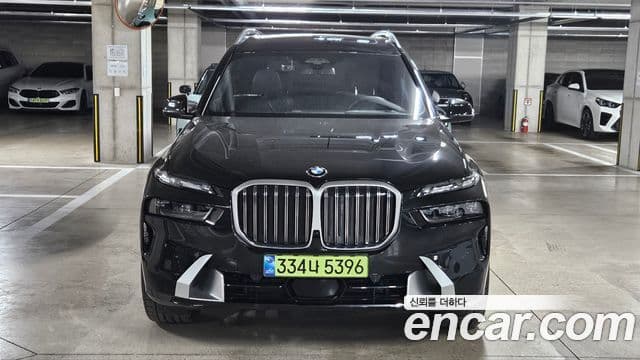 BMW X7 (G07) xDrive 40i Design Pure Excellence 6인승, 2025 1