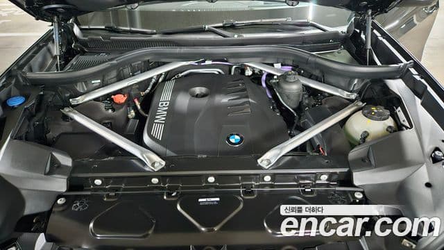 BMW X7 (G07) xDrive 40i Design Pure Excellence 6인승, 2025 7