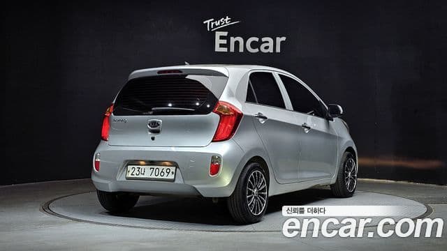 Kia All New Morning Deluxe Trendy, 2014 2