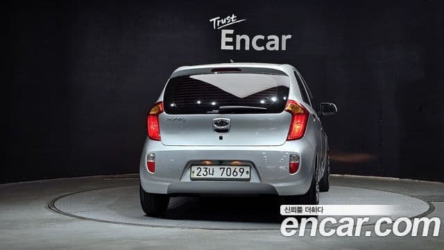 Kia All New Morning Deluxe Trendy, 2014 4