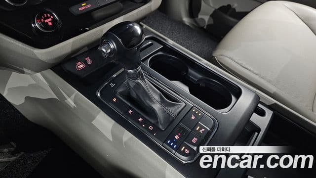 Kia All New Carnival Luxury, 2016 9