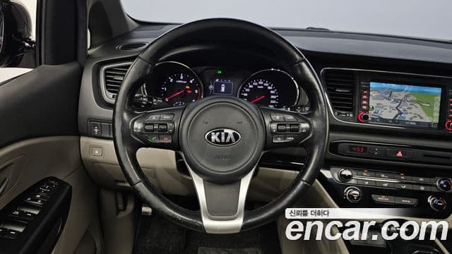 Kia All New Carnival Luxury, 2016 14
