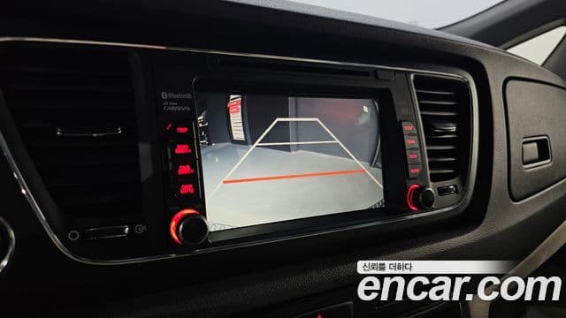 Kia All New Carnival Luxury, 2016 18