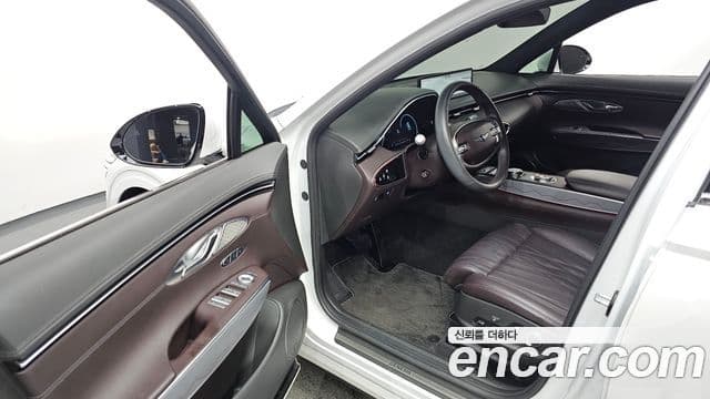 Genesis GV70, 2023 10