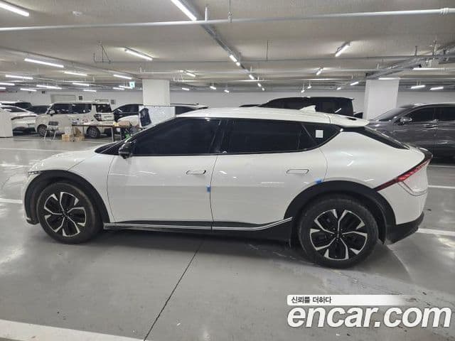 Kia EV6 Air, 2023 3