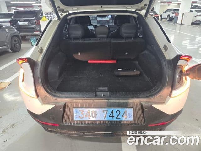 Kia EV6 Air, 2023 11