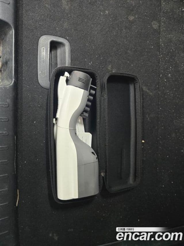 Kia EV6 Air, 2023 13