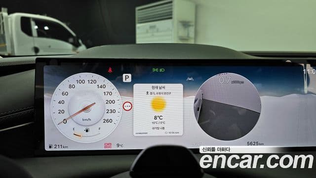 Genesis G80 (RG3) бензин 2.5 турбо 2WD, 2025 8