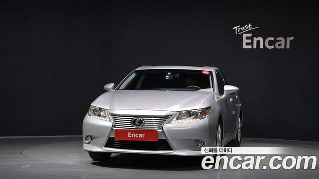 Lexus New ES350 XV60, 2015 3