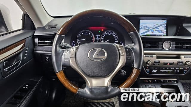 Lexus New ES350 XV60, 2015 13