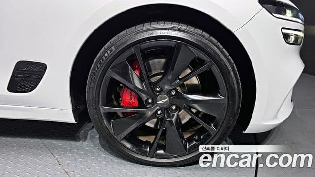 Genesis The / новый New G70, 2021 все фото