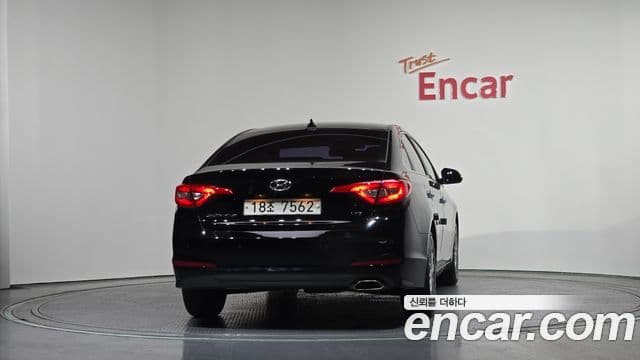 Hyundai LF Sonata LPI Smart(для людей с инвалидностью), 2015 4