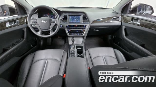 Hyundai LF Sonata LPI Smart(для людей с инвалидностью), 2015 7