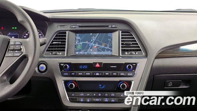 Hyundai LF Sonata LPI Smart(для людей с инвалидностью), 2015 14